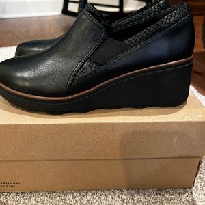 Clarks wedge loafer